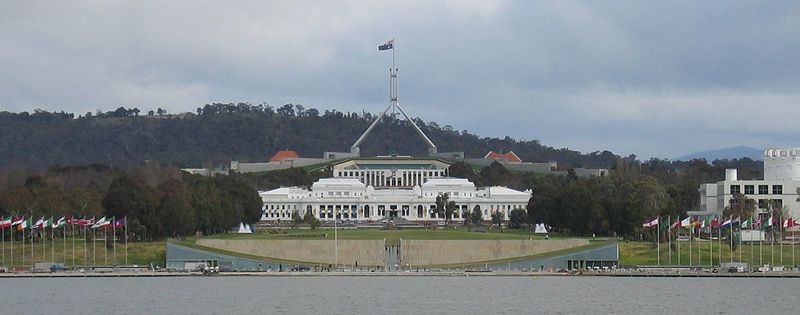 File:Lake-ParlHouse.JPG