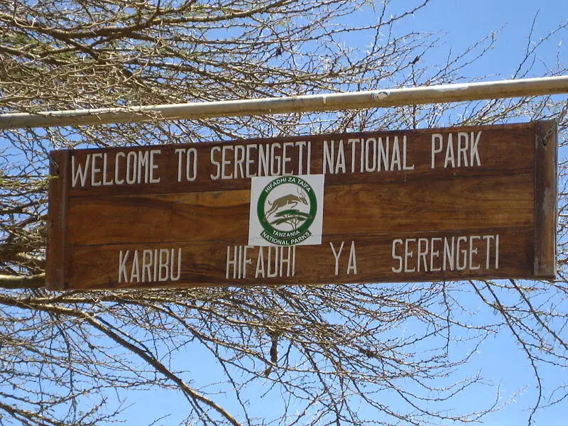File:Serengeti-Sign.jpg