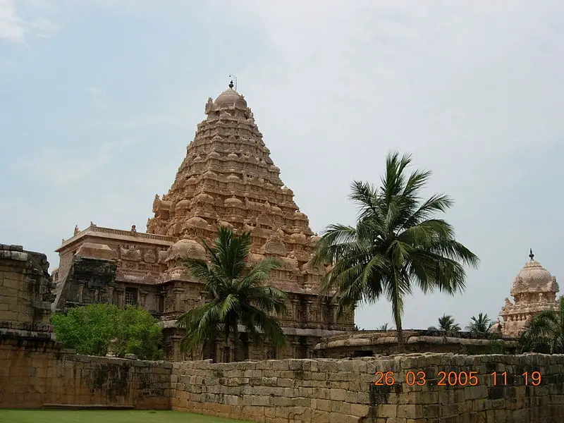 File:Gangaikonda CholaPuram.JPG