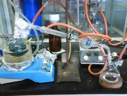 Distillation of dry and oxygen-free toluene.jpg