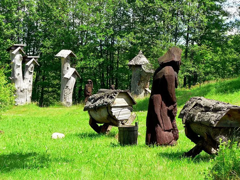 File:Lithuania Stripeikiai Honeymaking Museum.jpg