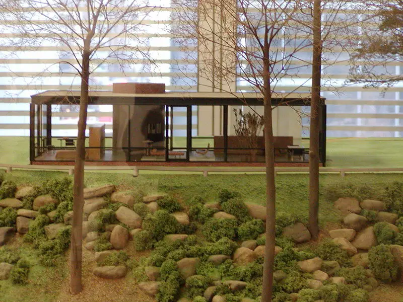 File:MOMA Johnson Glass House2.jpg