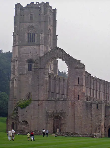 File:Fountains Abbey.jpg