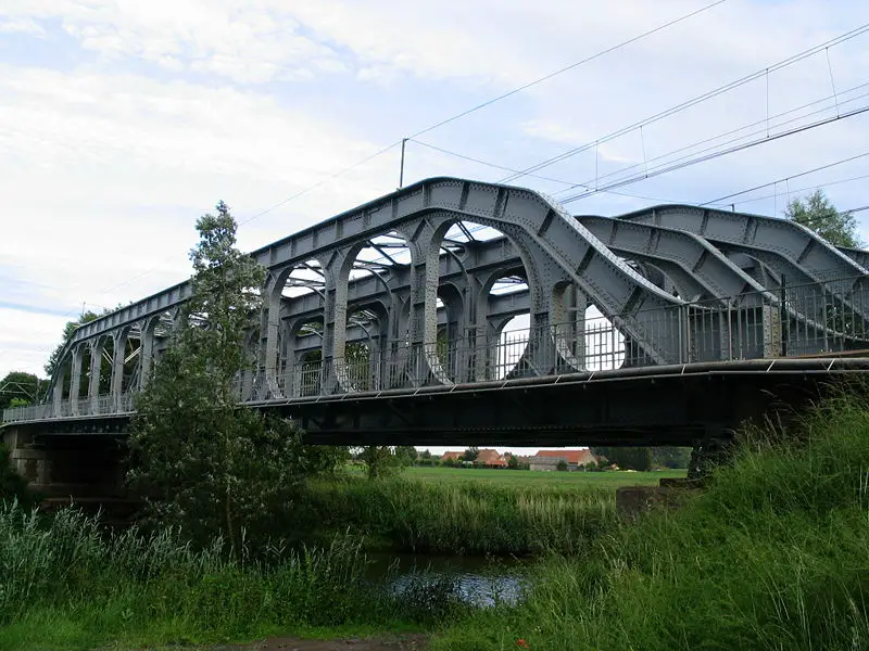 File:Grammene-vierendeelbridge 20030618.jpg