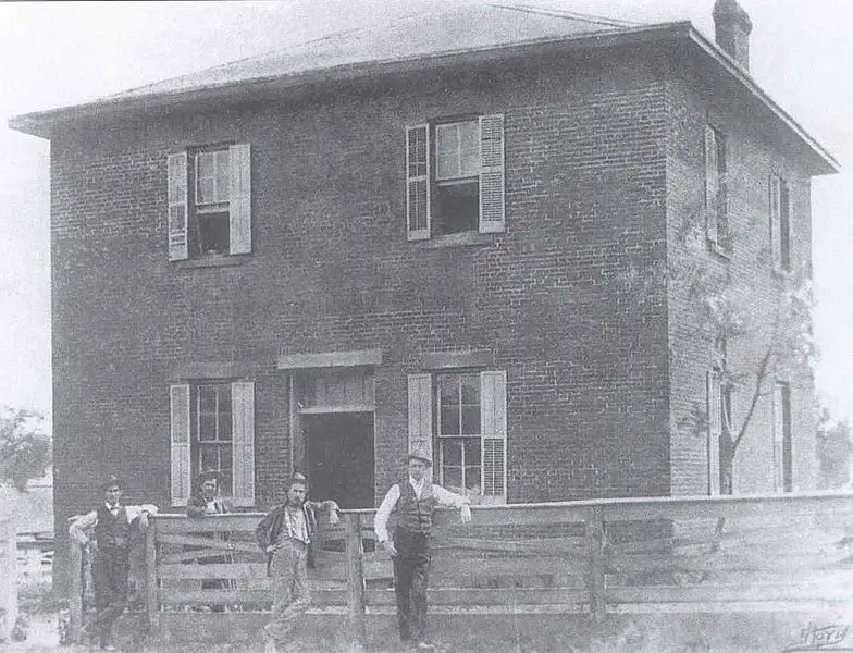 File:CNCourthouse1800.jpg