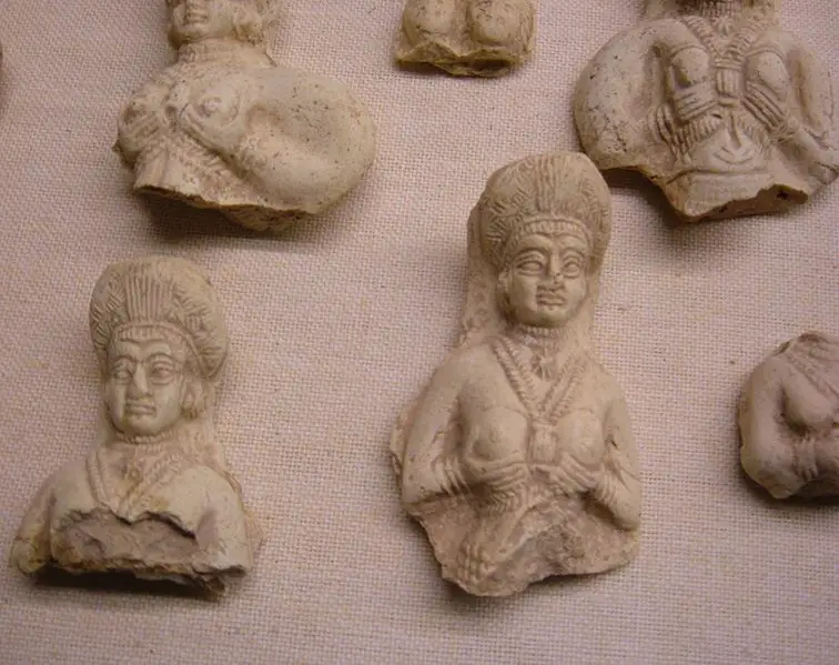 File:Marlik Ishtar fragments 3.JPG