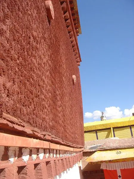 File:Potala Red Palace walls.jpg