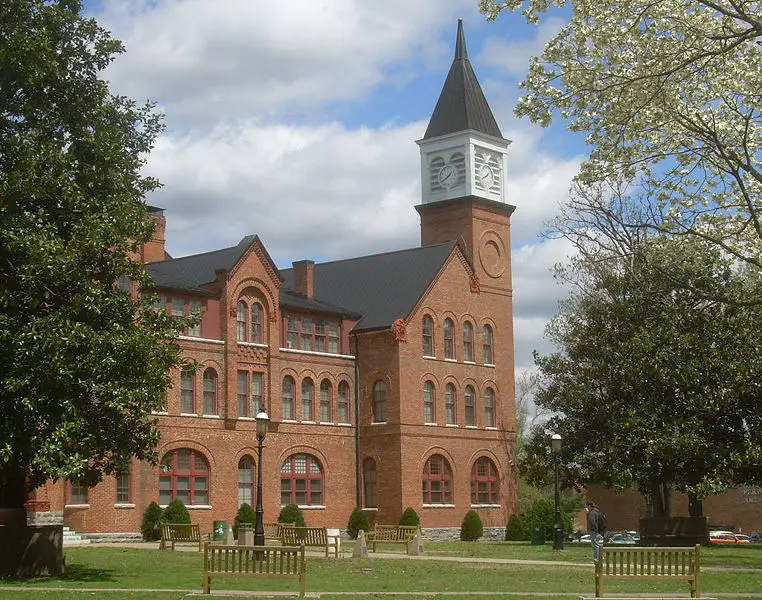 File:Seminary Hall.jpg