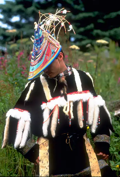 File:AlutiiqDancer.jpg
