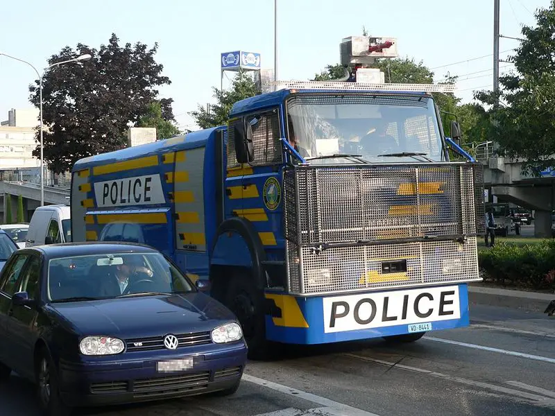 File:Police-antiemeute-p1000485.jpg