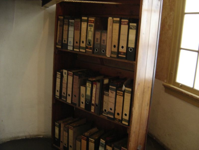 File:Anne-frank-haus.jpg