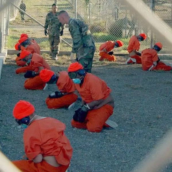 File:Camp x-ray detainees.jpg