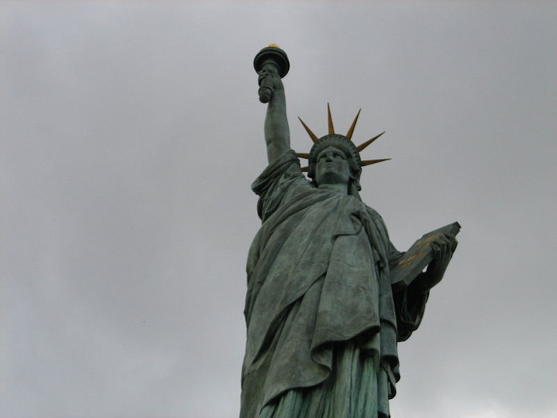 File:Statueoflibertyparis.JPG