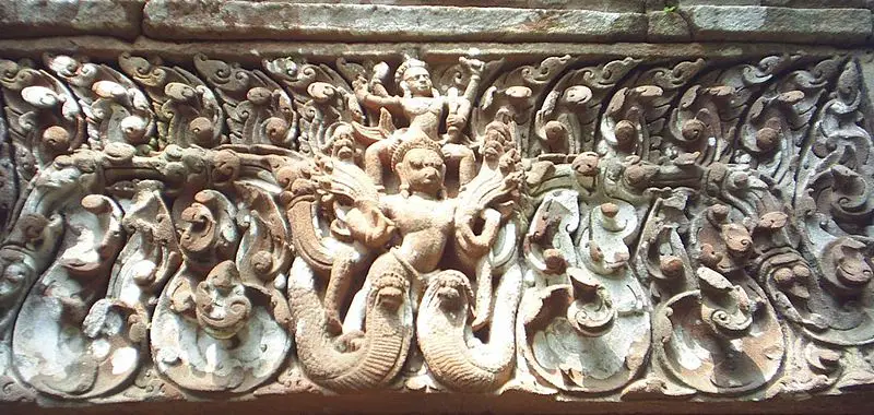 File:Wpvishnuongaruda01.jpg