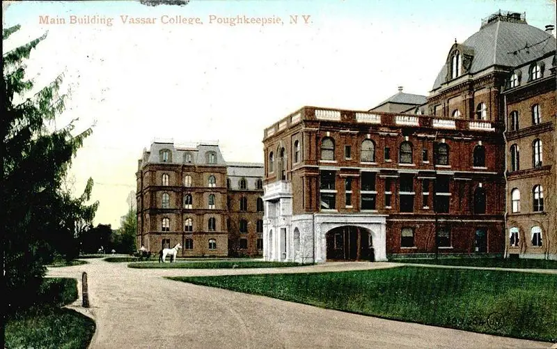 File:VassarMainBldg1907.JPG