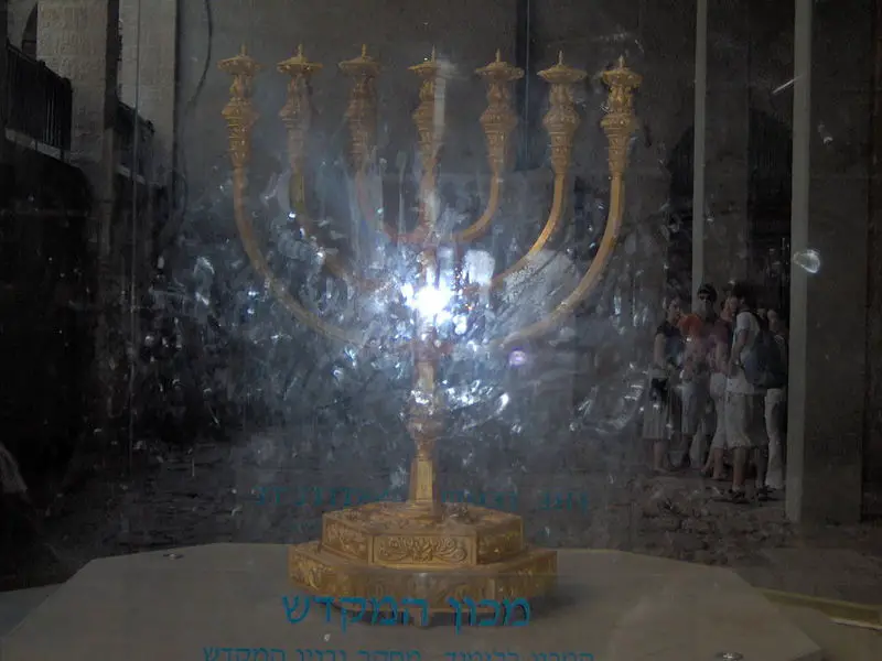 File:Menorah-new.jpg