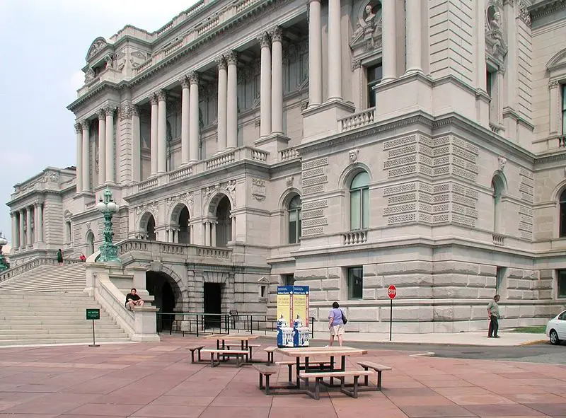 File:LOC - Jefferson building.jpg