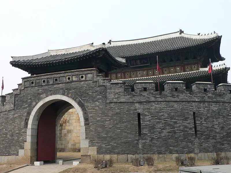 File:Suwon6.jpg