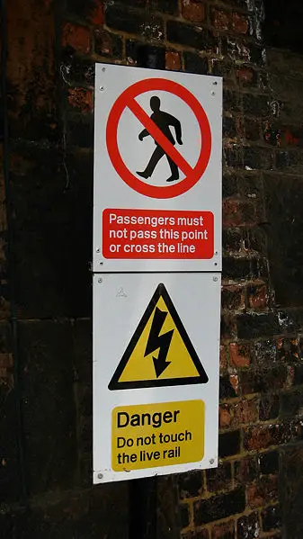 File:Railway pictograms.jpg