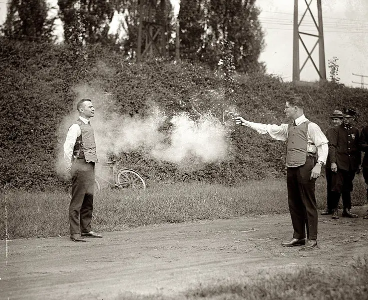File:Testing bulletproof vest 1923.jpg
