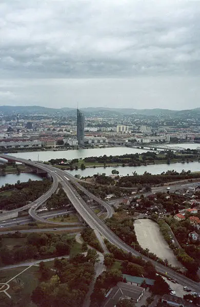 File:Vena 09.jpg