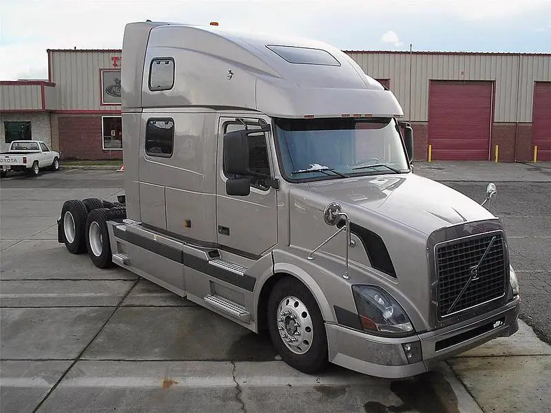 File:Truck VolvoVN780.jpg