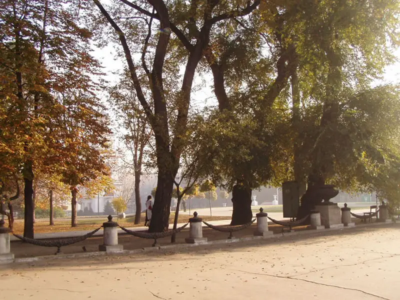 File:Chisinau Center4.jpg