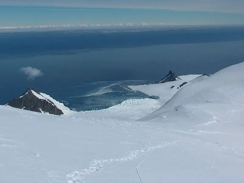 File:Bransfield-Strait.jpg