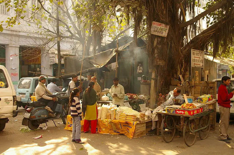 File:Paharganj main bazaar.jpg
