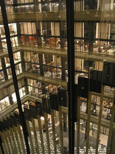 File:NYU's Bobst library-2.jpg