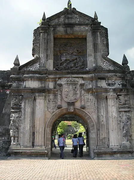 File:Fort Santiago Gate.jpg
