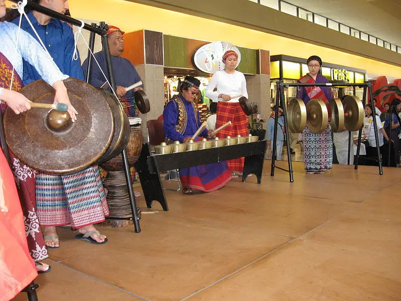 File:Kulintang 06.jpg