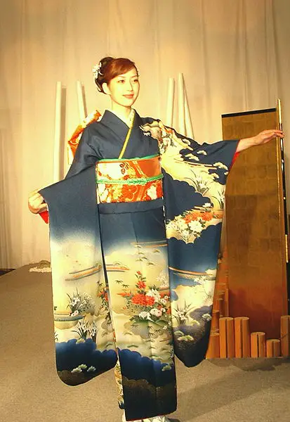 File:Kimono2.jpg