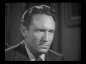 Spencer Tracy in Dr. Jekyll and Mr. Hyde trailer(2).jpg