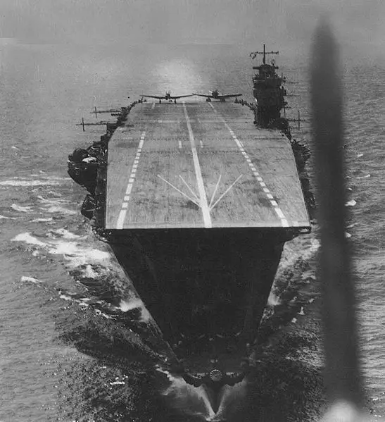File:AkagiDeckApril42.jpg