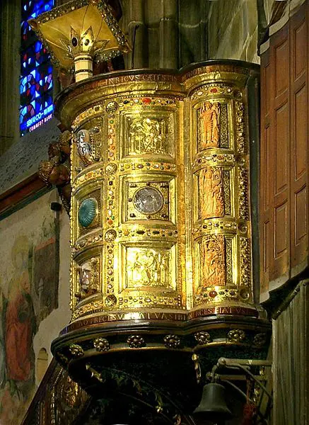 File:AachenerDomKanzel.jpg