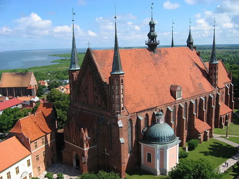 File:Katedra we Fromborku.jpg