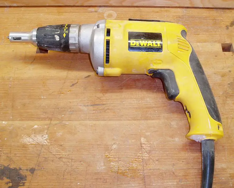File:Screwgun.jpg
