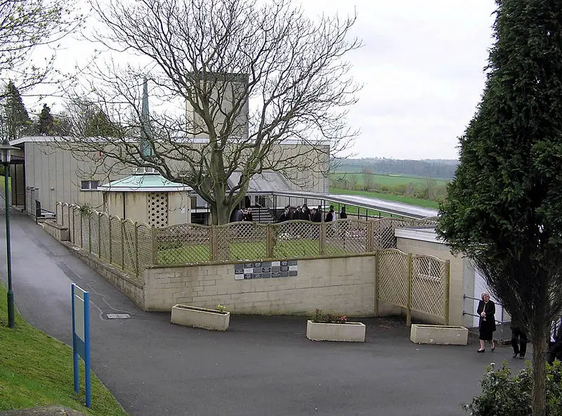 File:Crematorium.arp.jpg