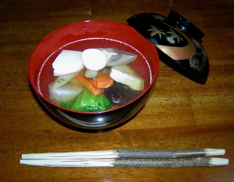 File:Hakata zoni.jpeg