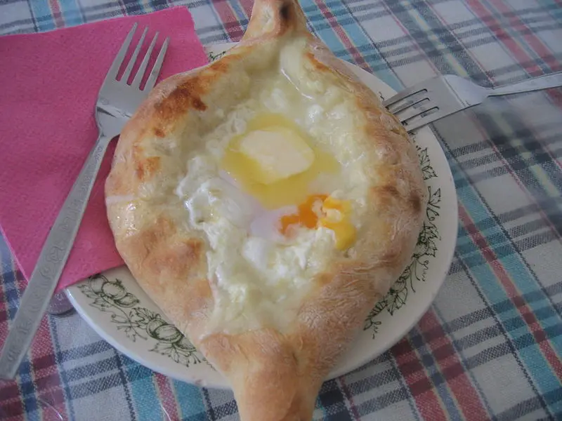 File:Adjaruli Khachapuri.jpg