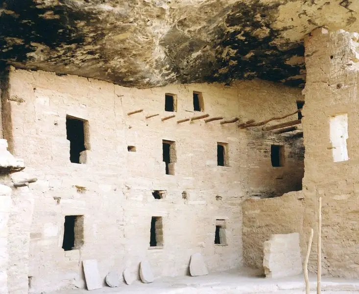 File:SpruceTreeHouse.JPG