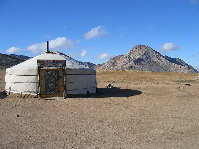 File:Yourte mongole.JPG