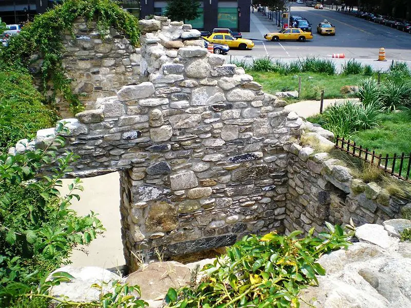 File:HungerMemorialNumber6.JPG
