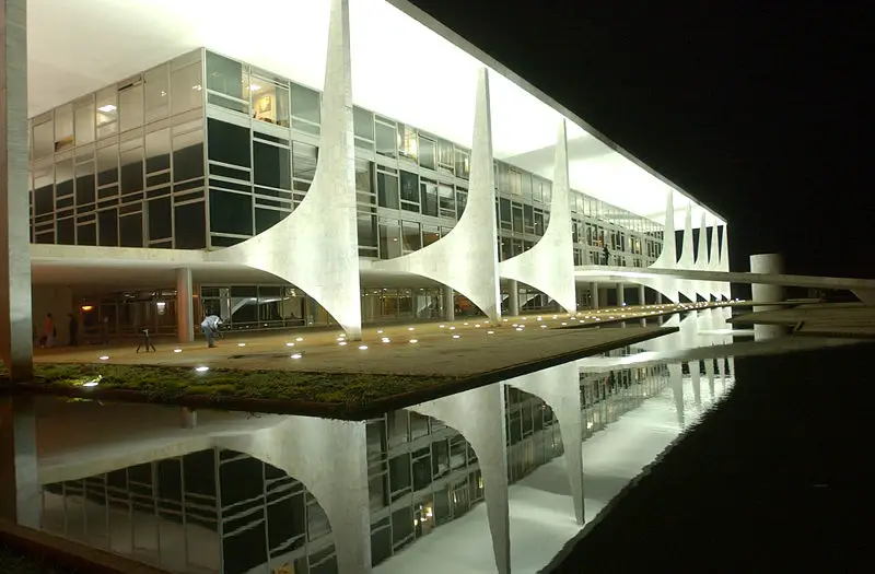 File:Palacio do Planalto.jpeg