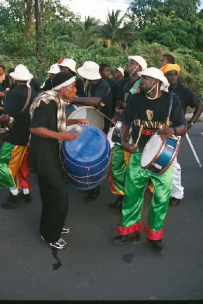 File:Dominicaband.jpg