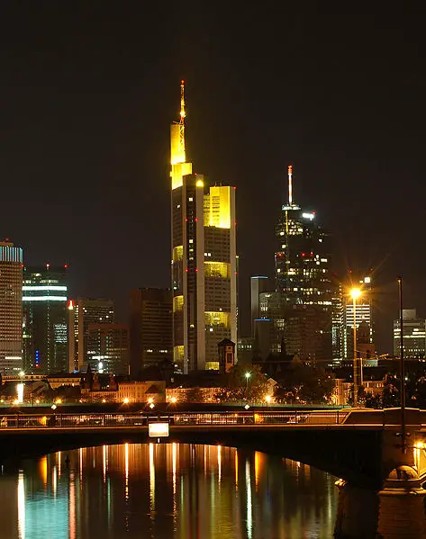 File:Frankfurt am Main nightshot.jpg