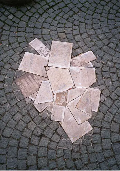 File:Scholl-Denkmal, München.jpg