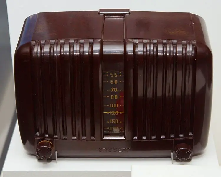 File:Crosley radio.jpg