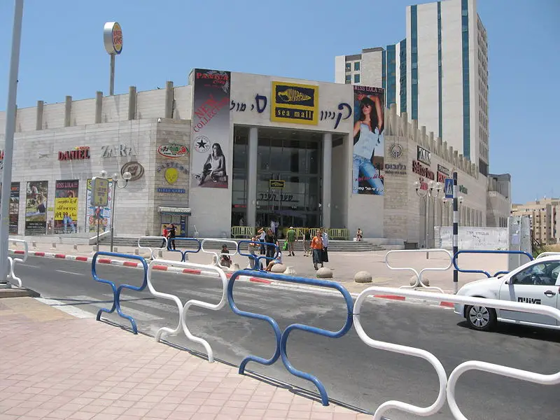 File:SeaMall2.JPG